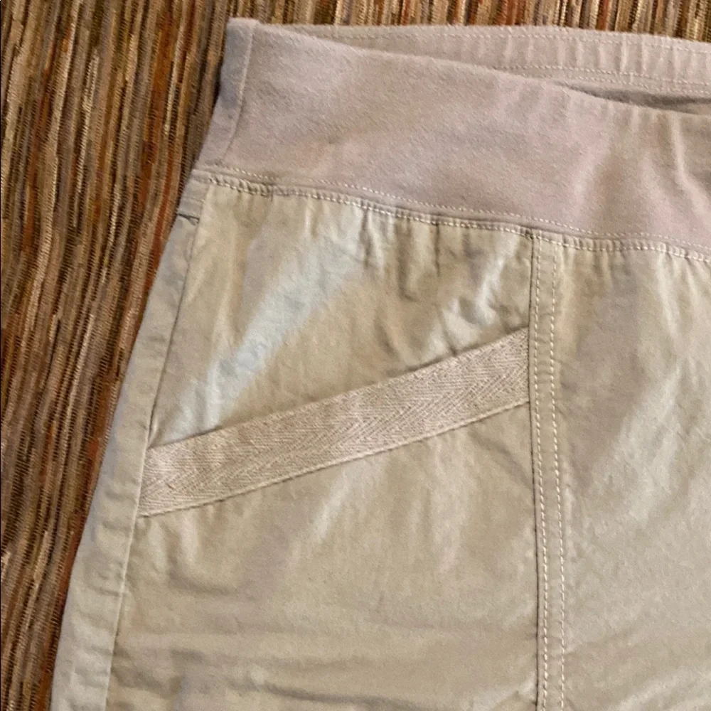 Women's Tan Shorts - Picture 5 of 8